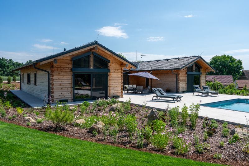 DrevoaStavby.cz Cedrová roubenka Jana Kollera DrevoaStavby.cz Cedrová roubenka Jana Kollera