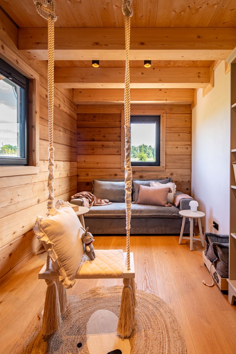 DrevoaStavby.cz Cedrová roubenka Jana Kollera DrevoaStavby.cz Cedrová roubenka Jana Kollera