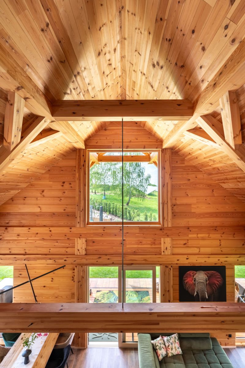 Moderní roubenka OK PYRUS Moderní roubenka těžký dřevěný skelet_OK PYRUS_13