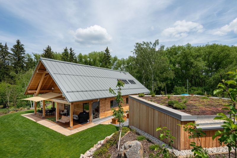 Moderní roubenka OK PYRUS Moderní roubenka těžký dřevěný skelet_OK PYRUS_5