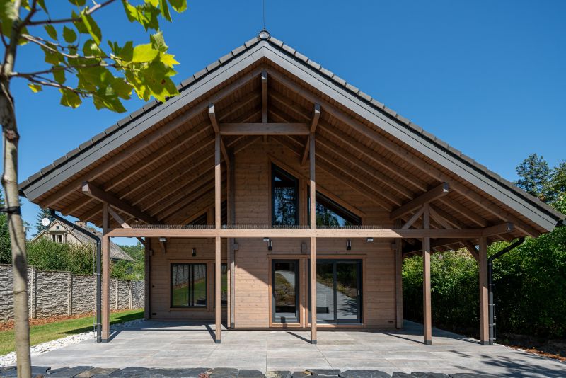 Moderní roubenka na Olomoucku WOOD-LIFE Moderní roubenka na Olomoucku WOOD-LIFE