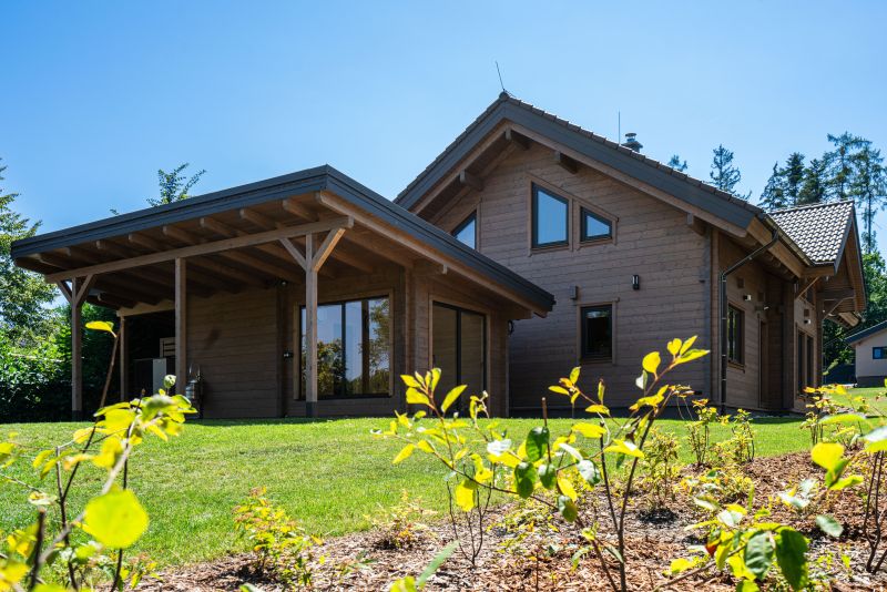 Moderní roubenka na Olomoucku WOOD-LIFE Moderní roubenka na Olomoucku WOOD-LIFE