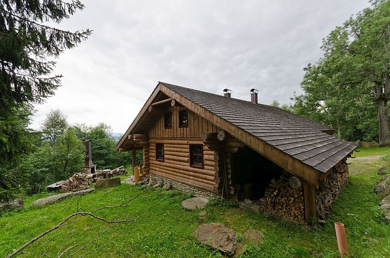 magicky-srub-zadni-cast