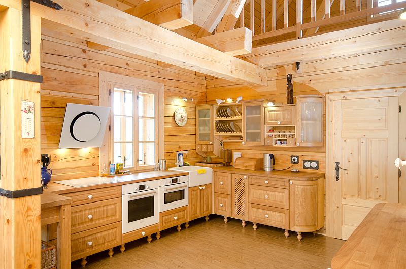 masivni-srub-Beskydy-kuchyne