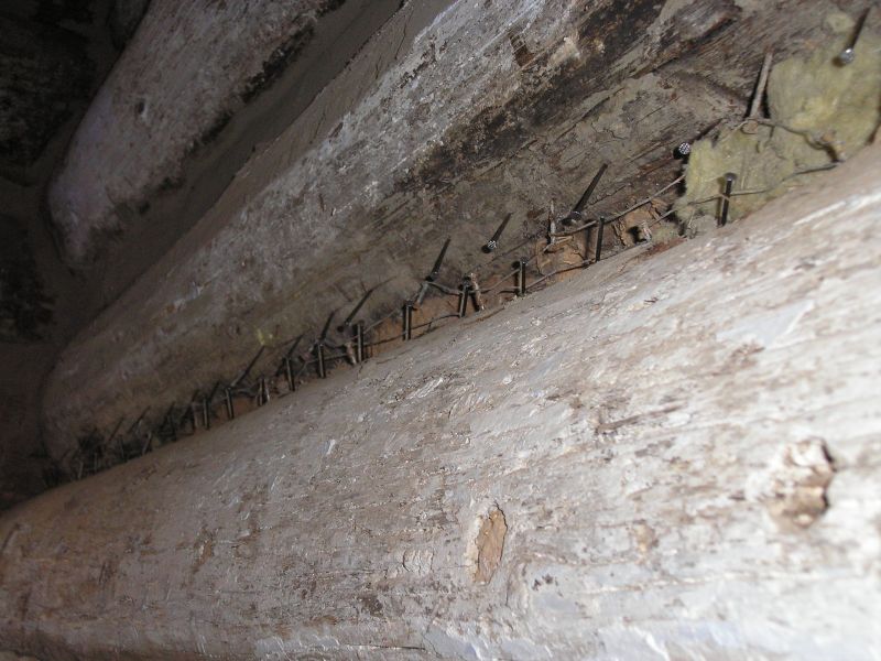 DrevoaStavby.cz | Oprava spárování již s použitím výztužných prvků DrevoaStavby.cz | Oprava spárování již s použitím výztužných prvků