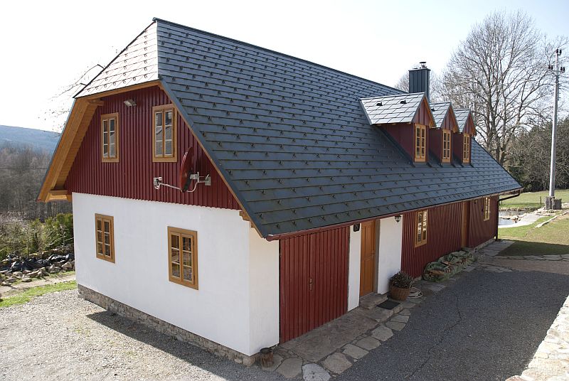 nizkoenergeticka-chalupa-vchodove-dvere