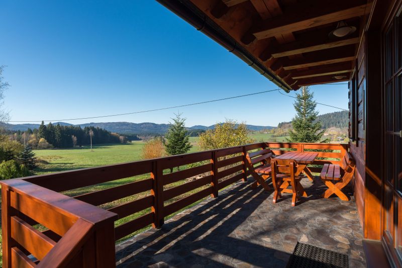 roubenka-na-Sumave-terasa