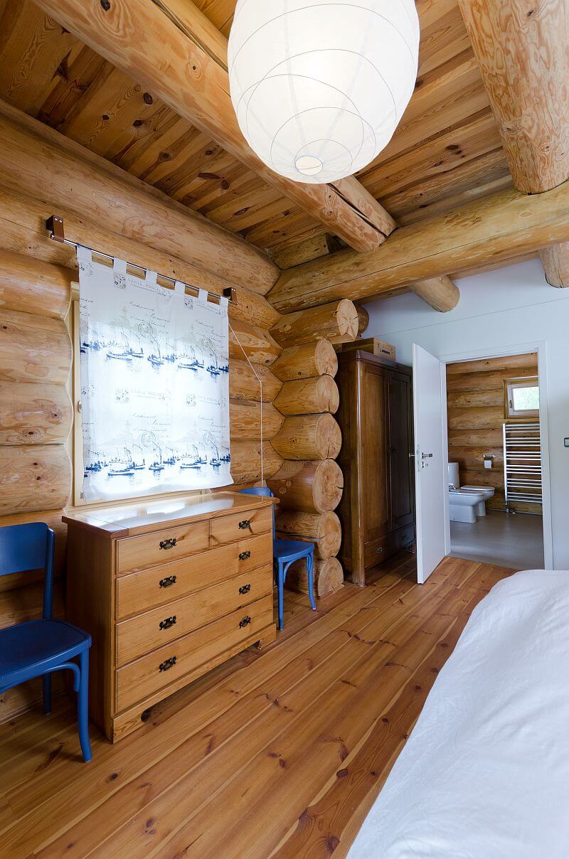 masivni-srub-OK-Pyrus-nabytek