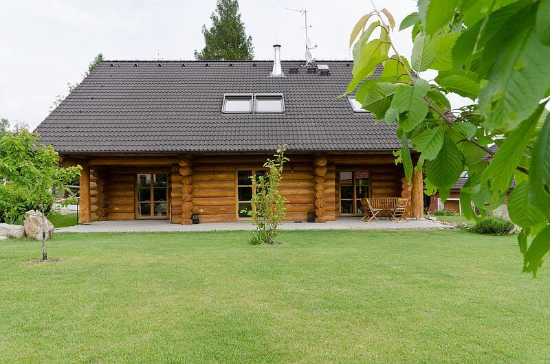 masivni-srub-OK-Pyrus-posezeni