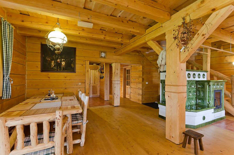 prizemi-obytny-prostor-roubenky