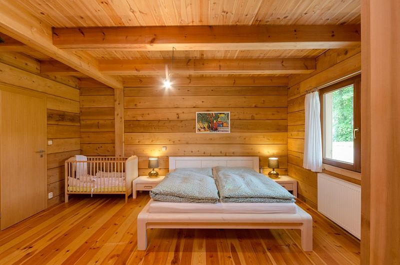 moderni-cedrova-roubenka-loznice