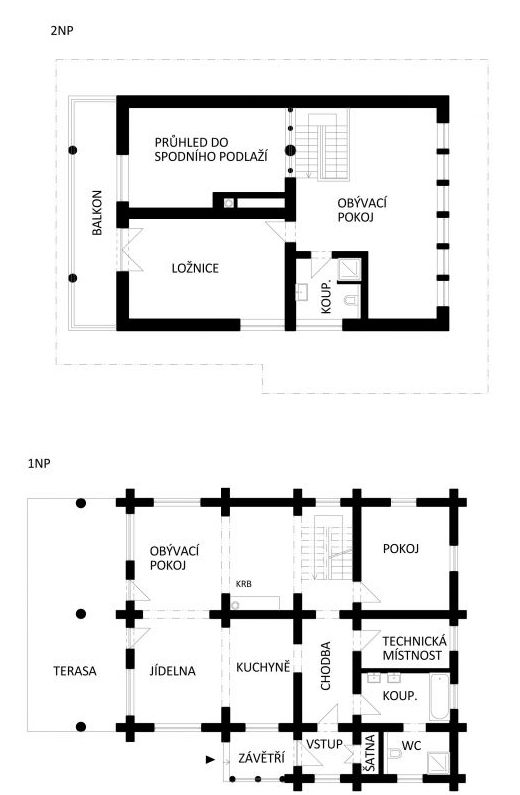 srub-uprostred-lesa-pudorys