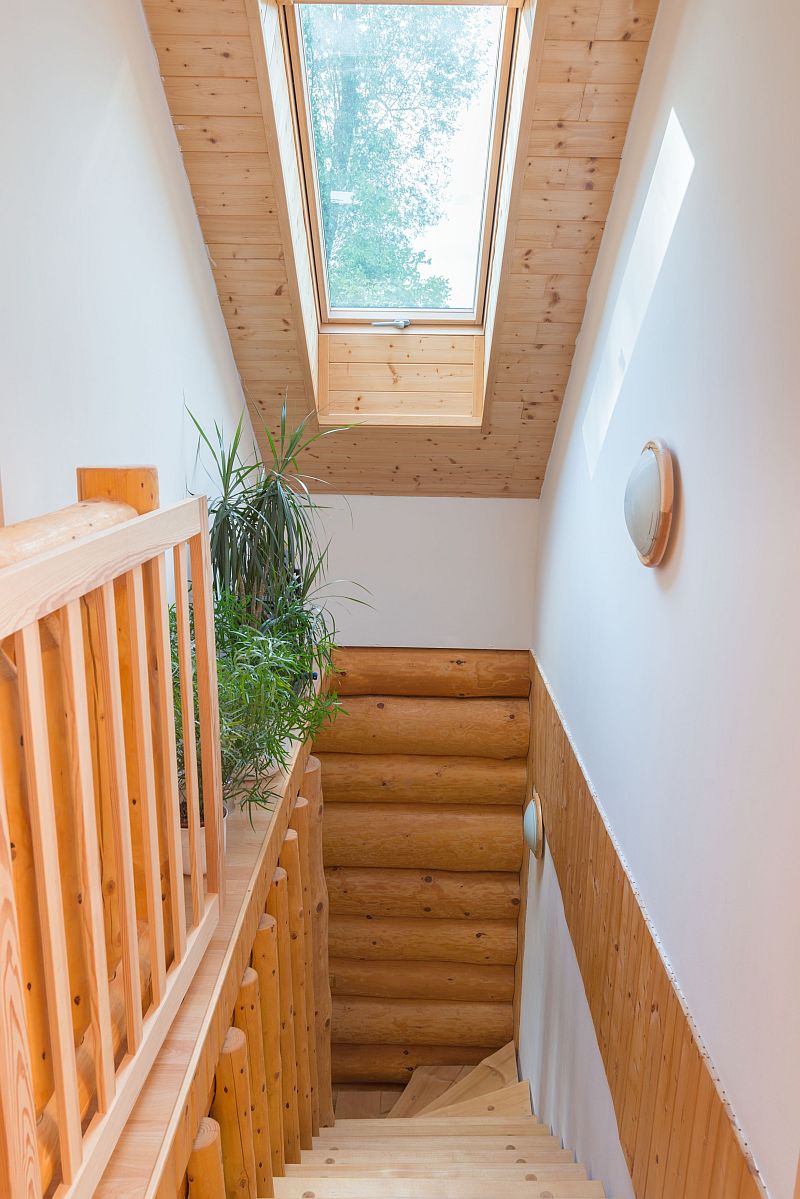 malebny-srub-Haniš-schodiste