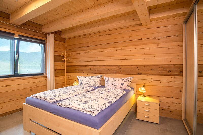 roubenka-z-cedru-druha-loznice