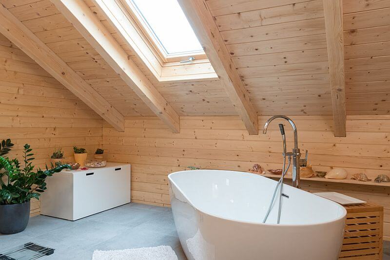 roubenka-z-cedru-koupelna