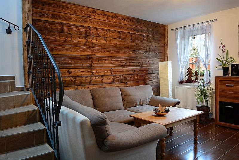 stare-drevo-luxwood-interier-dreveny-obklad-sten-obyvaci-pokoj