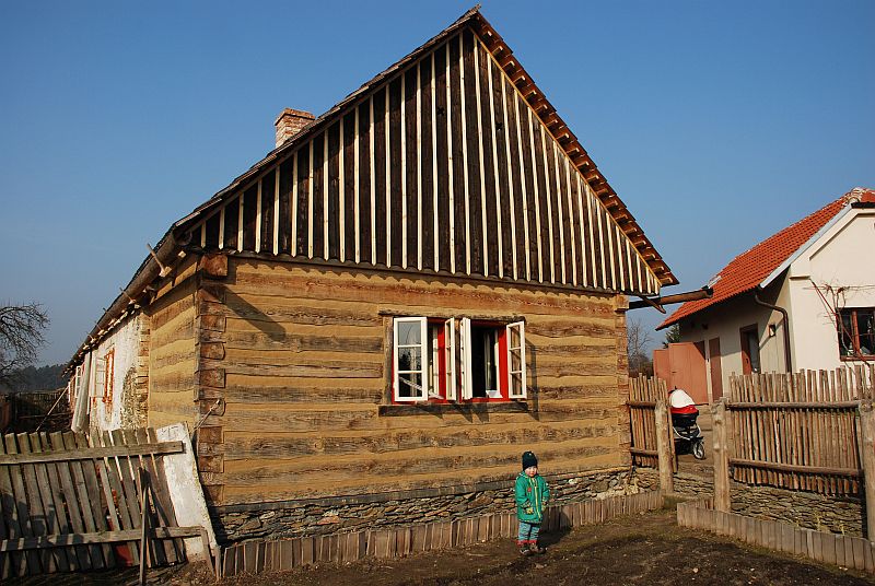 17-rekonstrukce-roubenky-nova-podoba-stit