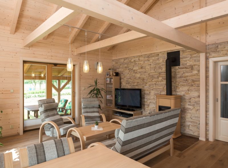 masivni-bungalov-obyvaci-pokoj