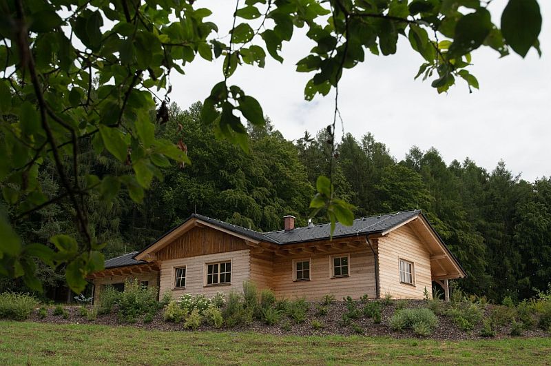 roubenka-BARTOS-cely-dum