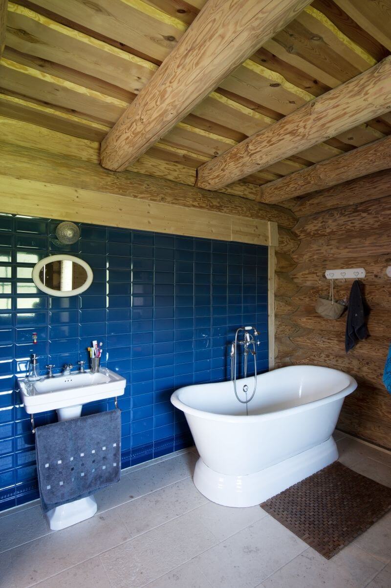 bytelny-srub-interier-koupelna