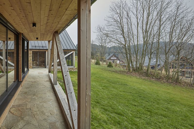 moderni-cedrova-roubenka-zaprazi