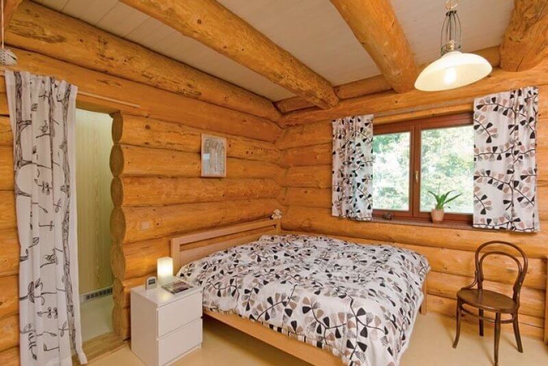 srubovy-bungalov-Jindra-loznice