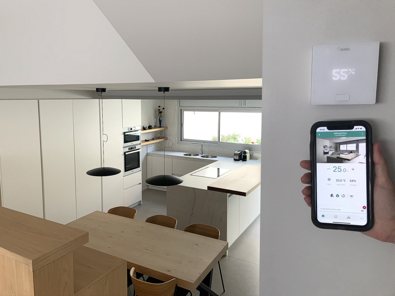 Drevoastavby.cz | V&iacute;te, jak&eacute; podlahov&eacute; vyt&aacute;pěn&iacute; je dnes nejefektivněj&scaron;&iacute;? REHAU