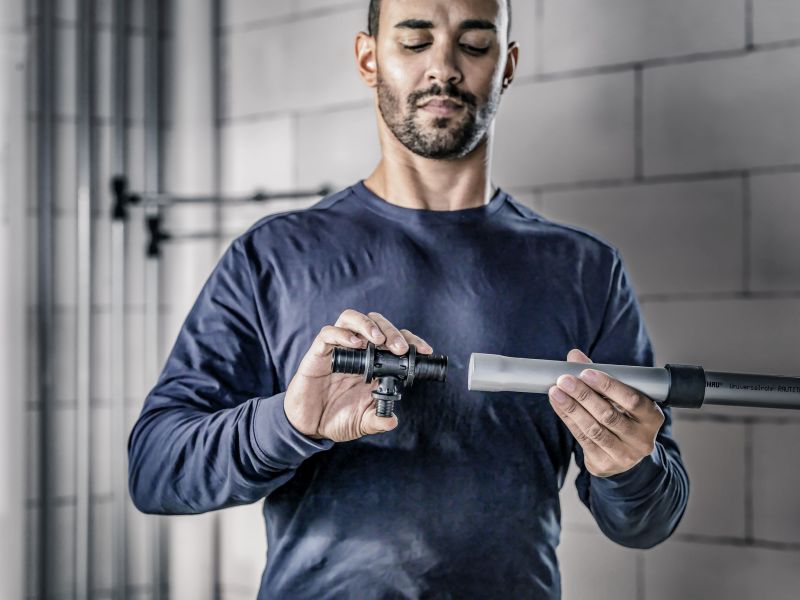 DrevoaStavby.cz | Jaké rozvody jsou vhodné pro hygienicky čistou vodu REHAU DrevoaStavby.cz | Jaké rozvody jsou vhodné pro hygienicky čistou vodu REHAU