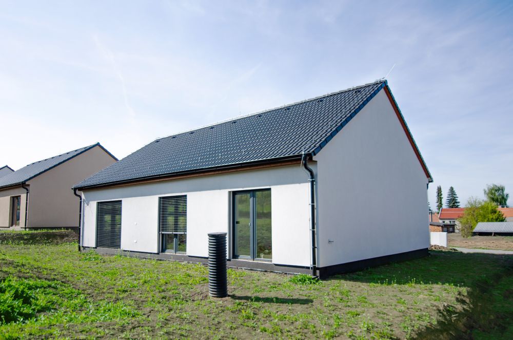 Výstavba developersk&eacute;ho projektu dřevostaveb | DOMY Lešany, Smart stavby