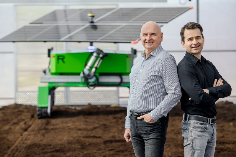 BUDEX Hub   majitele