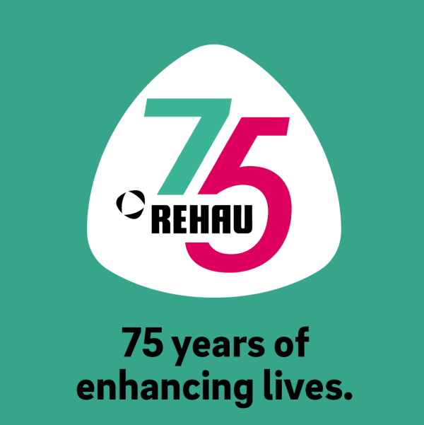 REHAU 75 let na trhu