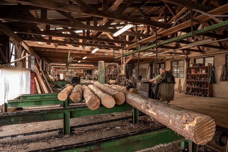 DrevoaStavby.cz Kulatina zdroj NEMA