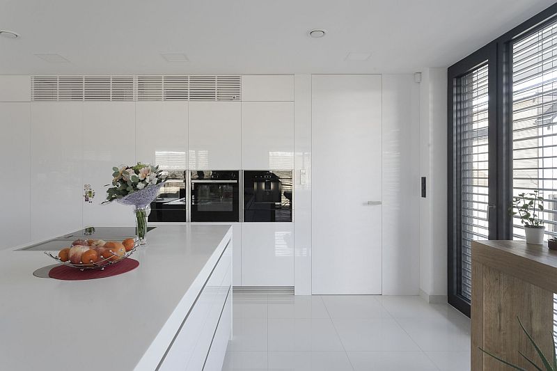 6 Dveře a skryté zárubně Dorsis