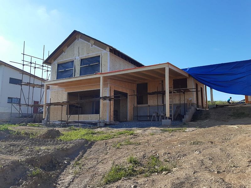 pasivni-dum-pod-vinnou-revou-blower-door-test-dum