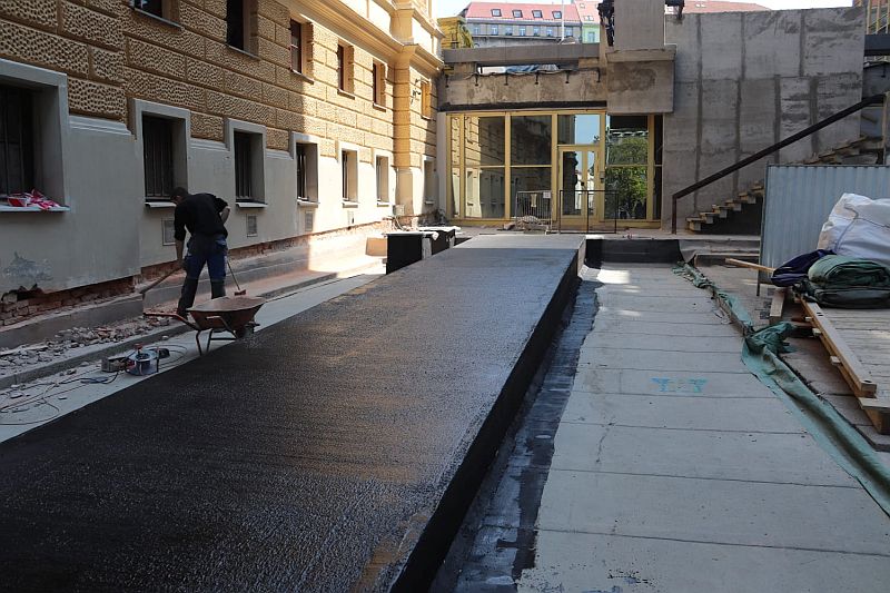 penove-sklo-Refaglass-hotovy-povrch