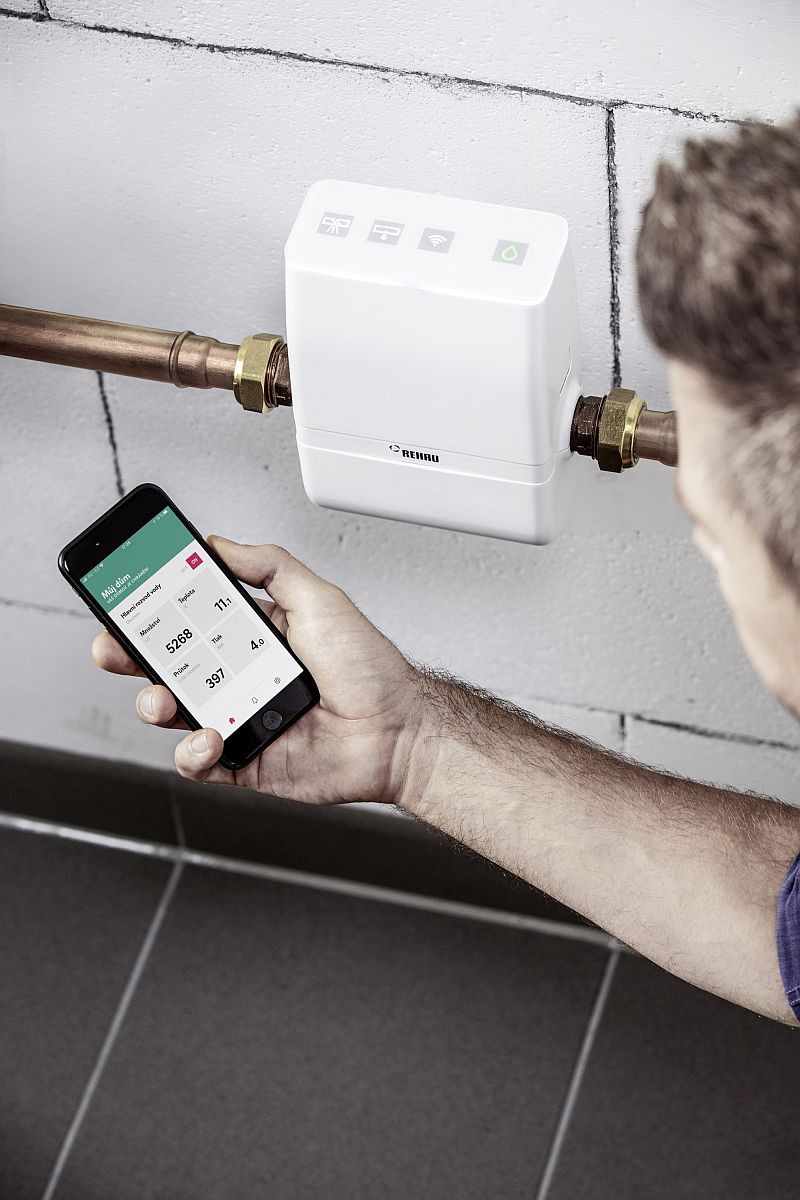 zarizeni-RE.GUARD-mobilni-aplikace