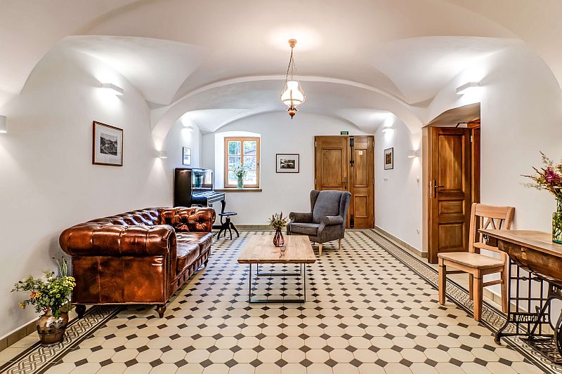 penzion-Dvůr-Haniš-chodba