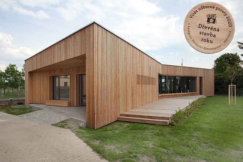 MŠ Všetaty - Přívory zvítězila v celostátní soutěži Dřevěná stavba roku 2020