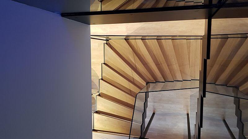 schodiste-foto-shora