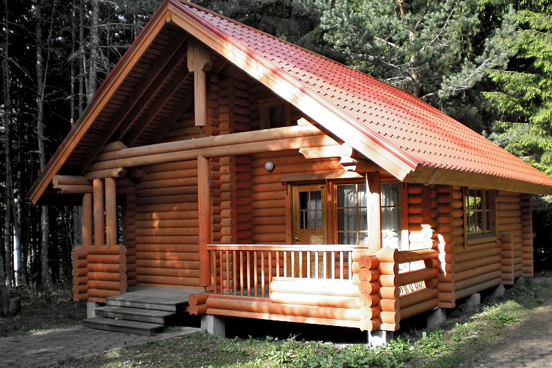 masivni-drevostavba-srub-z-kulatiny-prirodni-vzhled