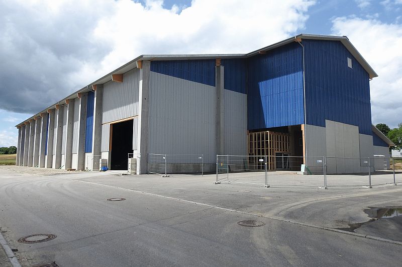 drevostavba-prumyslovy-sklad-soli-ostrach-nemecko-stavba-pred-dokoncenim