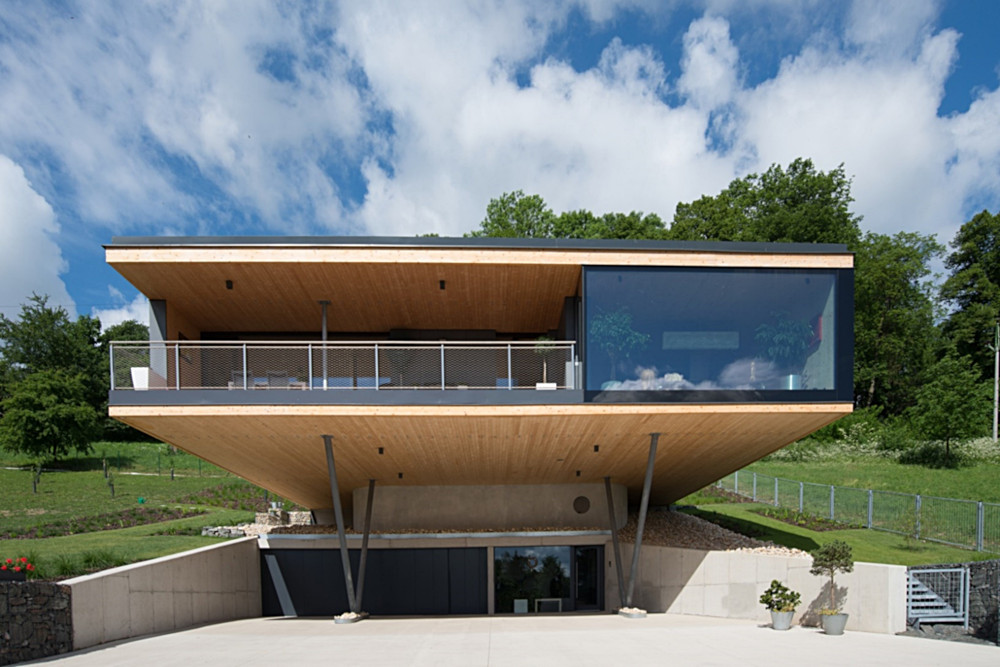 Titul Dřevostavba roku 2018 časopisu DŘEVO&stavby – cena redakce časopisu DŘEVO&stavby získala dřevostavba společnosti MIRHAUS for-wood-vyhlaseni-ankety-drevostavba-roku-2018-cena-redakce-montovane-drevostavby-dum