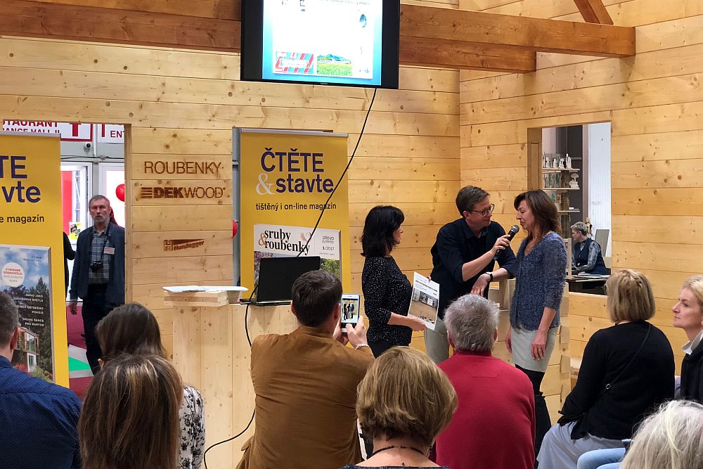 Poukaz na laminátovou podlahu Haro Activ Dub letní od společnosti SORTIM Praha v hodnotě 6 900 Kč obdržela Miroslava K. for-wood-vyhlaseni-ankety-drevostavba-roku-2018-premiova-vyhra-pro-hlasujici-8