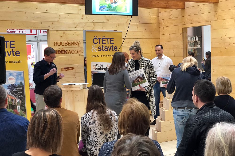 Vítězem kategorie masivní dřevostavby je dřevostavba společnosti BARTOŠ DŘEVOSTAVBY for-wood-vyhlaseni-ankety-drevostavba-roku-2018-vitez-kategorie-masivni-drevostavby