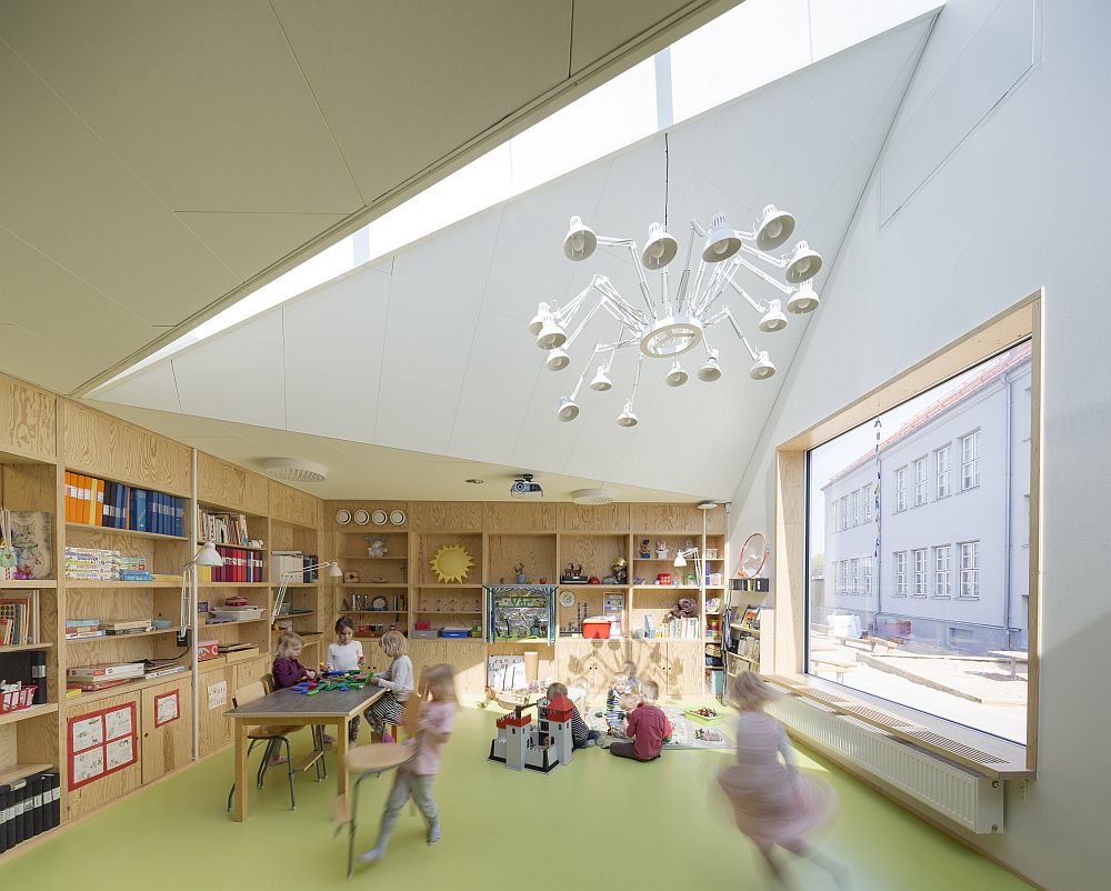 drevostavba-detsky-denni-stacionar-raa-svedsko-interier-deti