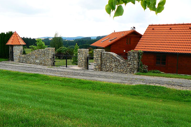 drevostavba-dum-na-samote-drevenice-pod-kostelikem-exterier-2