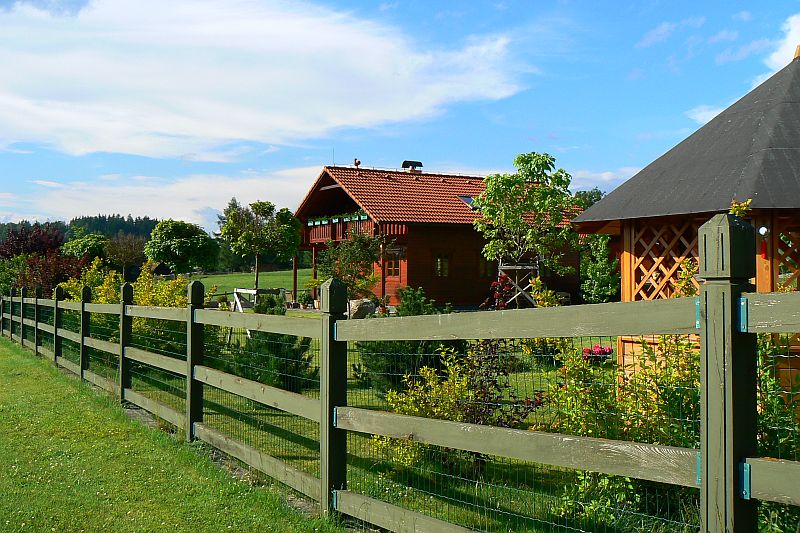 drevostavba-dum-na-samote-drevenice-pod-kostelikem-exterier-3