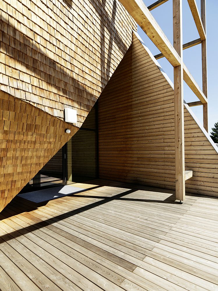 kancelarksa-budova-ze-dreva-drevostavba-office-off-rakousko-exterier-3