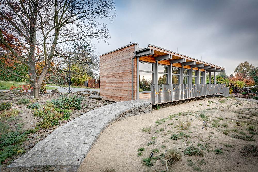 multifunkcni-drevostavba-altan-v-botanicke-zahrade-exterier-3