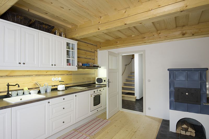 DrevoaStavby.cz | M&iacute;sto rekonstrukce do&scaron;lo na stavbu nov&eacute; poloroubenky